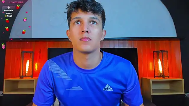 Leo Savage  online show from 04/26/26, 03:37