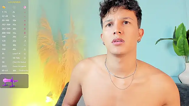 Leo Savage  online show from 04/06/26, 04:19