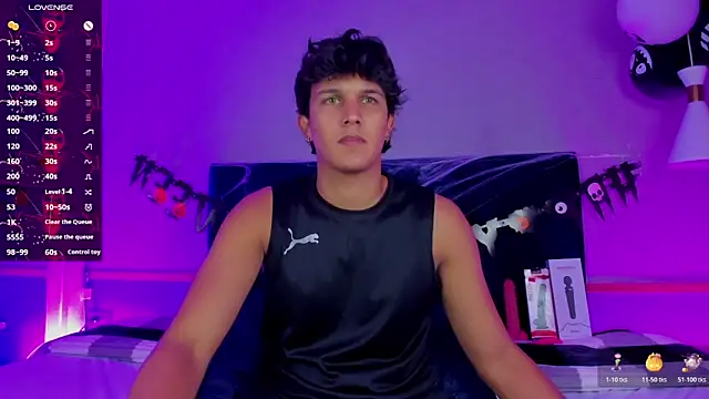 Leo Savage  online show from 10/31/25, 04:20