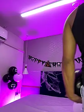 Leo Savage  online show from 10/12/25, 03:19