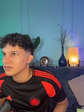 Leo Savage  online show from 03/28/26, 03:51