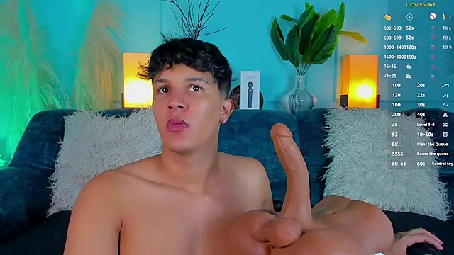 Leo Savage  online show from 02/17/26, 03:37