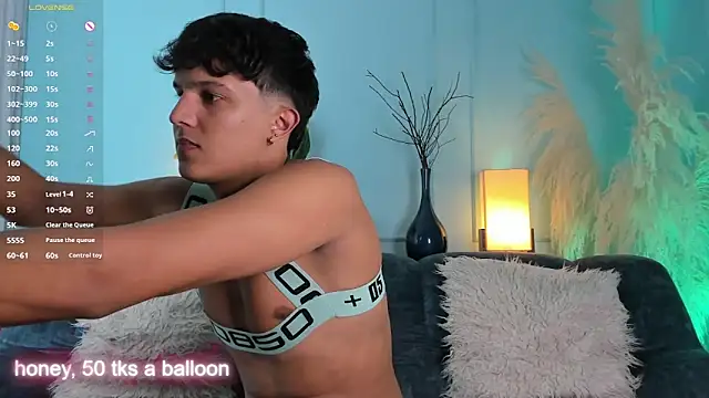 Leo Savage  online show from 02/16/26, 03:05