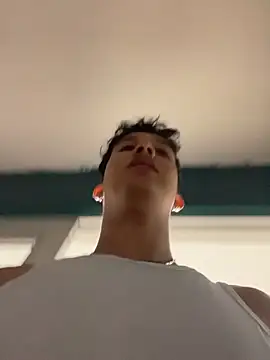 Leo Savage  online show from 03/29/26, 03:41