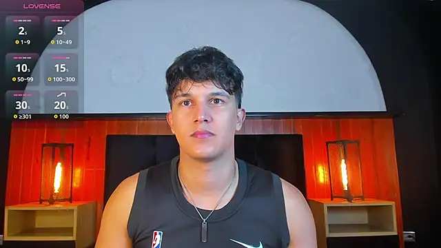 Leo Savage  online show from 05/30/26, 04:19