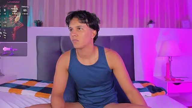 Leo Savage  online show from 09/24/25, 04:08