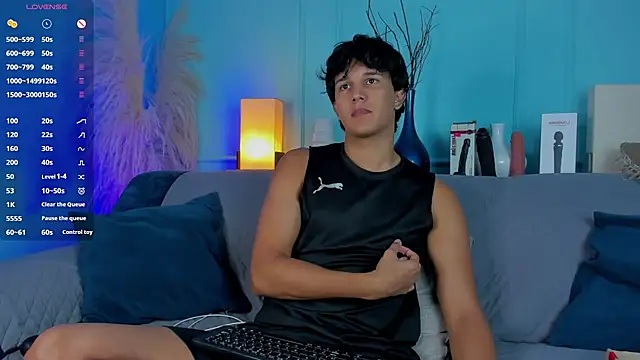 Leo Savage  online show from 11/30/25, 03:07