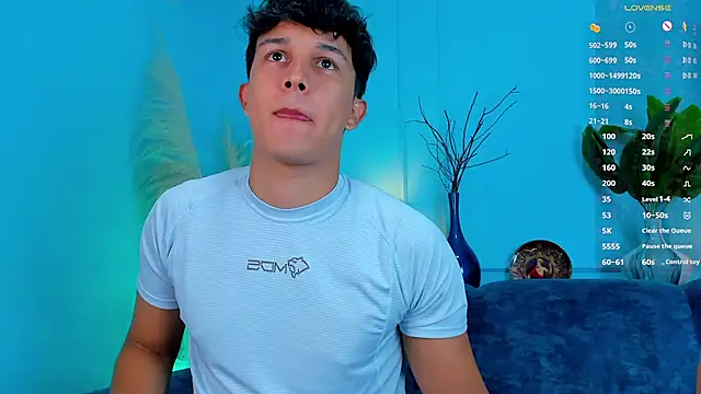 Leo Savage  online show from 03/07/26, 03:02