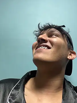 Leo Savage  online show from 03/17/26, 03:42