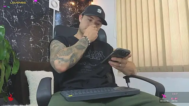 Alexander ferre online show from 03/20/26, 01:23