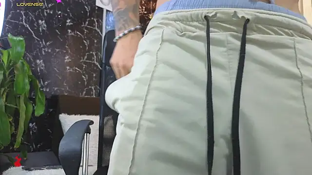 Alexander ferre online show from 03/15/26, 01:18