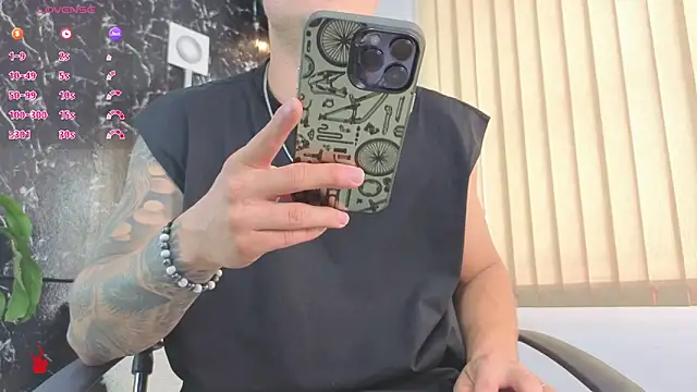 Alexander ferre online show from 04/11/26, 01:15