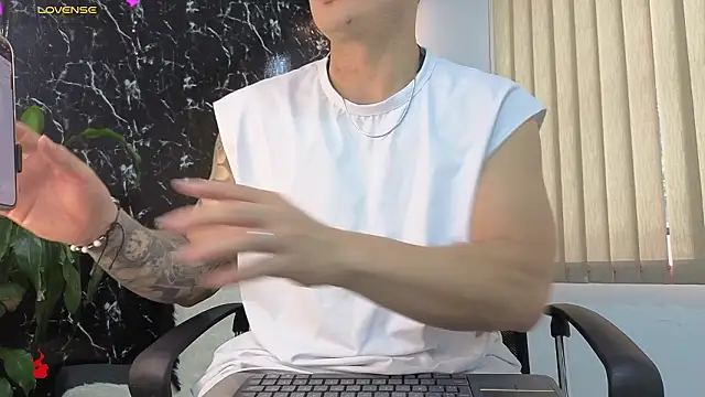 Alexander ferre online show from 02/10/26, 01:21