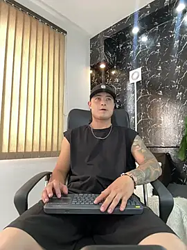 Alexander ferre online show from 04/05/26, 01:29