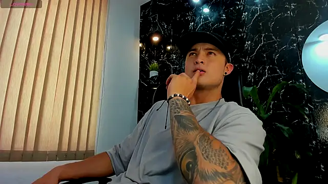 Alexander ferre online show from 10/11/25, 06:09