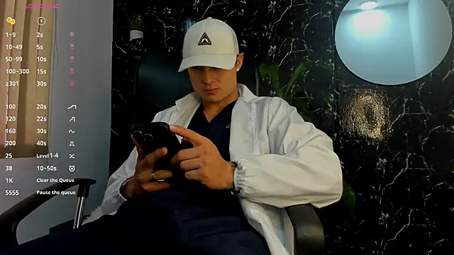 Alexander ferre online show from 10/09/25, 04:29