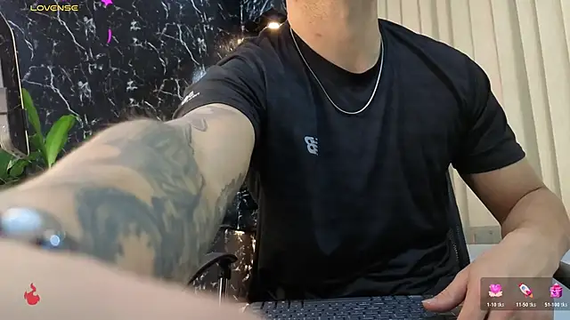 Alexander ferre online show from 02/13/26, 01:33