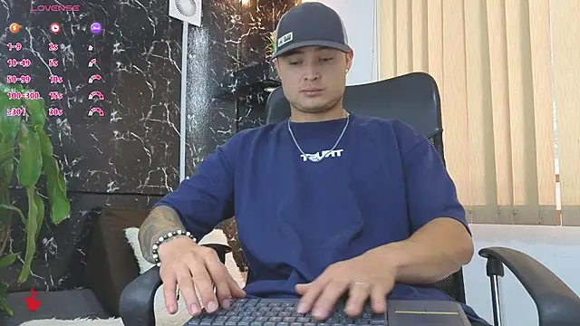 Alexander ferre online show from 04/04/26, 01:17