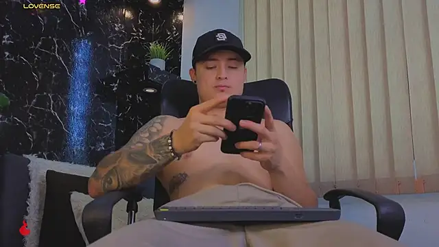 Alexander ferre online show from 01/16/26, 01:48