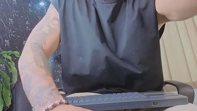 Alexander ferre online show from 01/15/26, 01:14