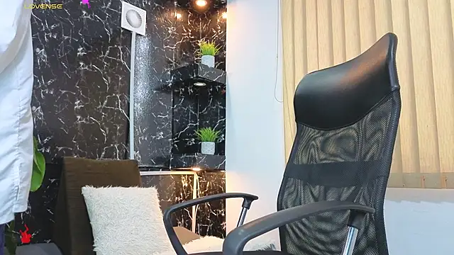 Alexander ferre online show from 03/17/26, 01:47