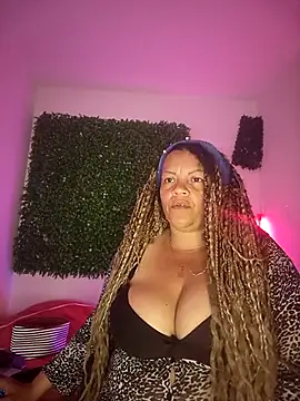 Eva Luxei online show from 10/26/25, 12:11