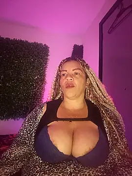 Eva Luxei online show from 12/04/25, 05:06