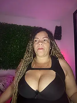 Eva Luxei online show from 11/04/25, 09:46