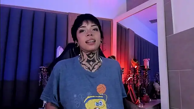 misstomie  online show from 03/26/26, 07:17