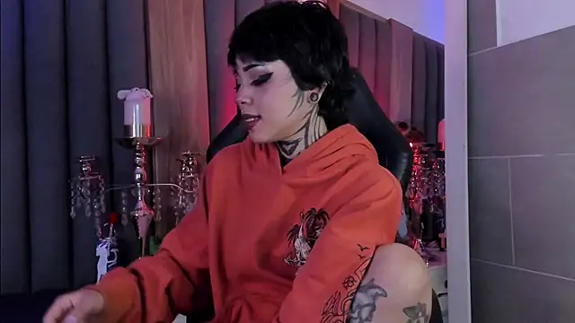 misstomie  online show from 04/03/26, 07:04