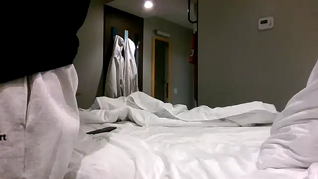 Throatgoat2026 online show from 11/29/25, 08:53