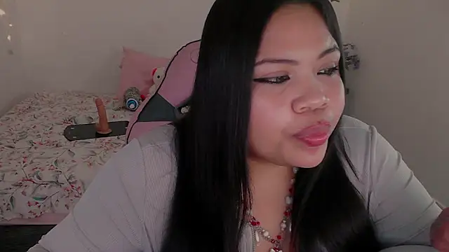 Snapshot of Juicy_elenxx chatting on 09/11/25, 03:39 Juicy elenxx online show from 09/11/25, 03:39