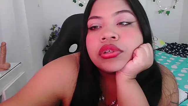 Snapshot of Juicy_elenxx chatting on 07/05/26, 11:22 Juicy elenxx online show from 07/05/26, 11:22