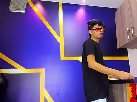 gustavo saaled19  online show from 09/14/25, 07:58