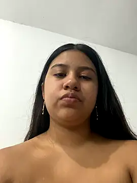 Snapshot of AntonellaCute_ab chatting on 10/04/25, 12:12 AntonellaCute ab online show from 10/04/25, 12:12