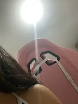 Snapshot of AntonellaCute_ab chatting on 10/16/25, 01:47 AntonellaCute ab online show from 10/16/25, 01:47