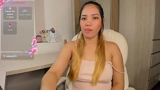 kata22sofia online show from 12/03/25, 01:54