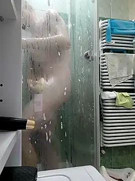 Snapshot of Twojsynek1997 chatting on 11/02/25, 06:29 Twojsynek1997 online show from 11/02/25, 06:29