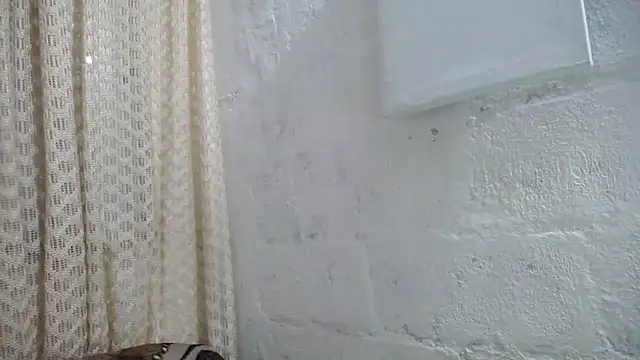 Snapshot of gabbyparker_ chatting on 10/15/25, 09:50 gabbyparker online show from 10/15/25, 09:50