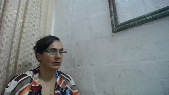 gabbyparker  online show from 05/26/26, 10:13