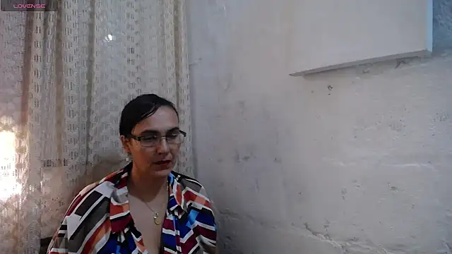 Snapshot of gabbyparker_ chatting on 09/16/25, 01:56 gabbyparker online show from 09/16/25, 01:56