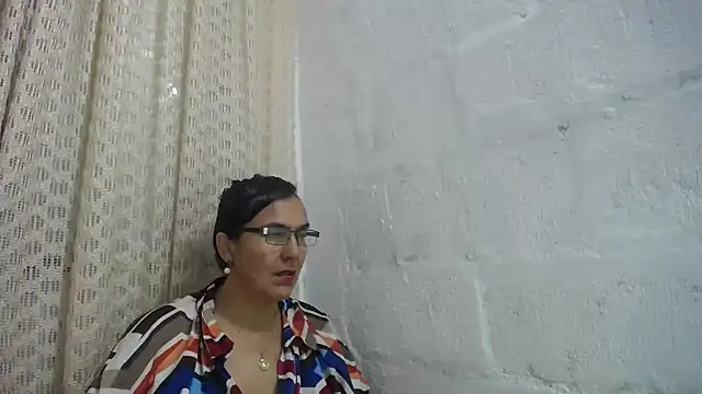 gabbyparker  online show from 04/07/26, 09:33