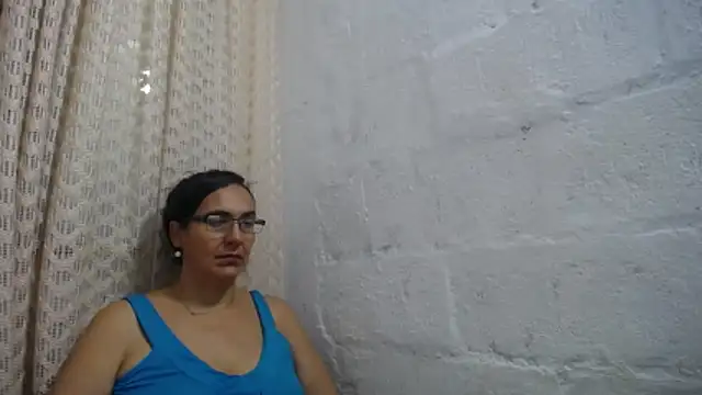 gabbyparker  online show from 03/24/26, 09:42