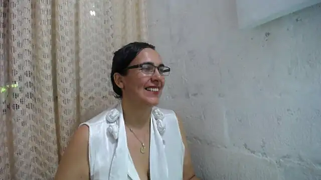 gabbyparker  online show from 12/17/25, 09:53