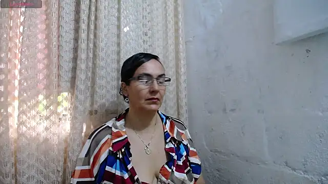 Snapshot of gabbyparker_ chatting on 09/23/25, 11:39 gabbyparker online show from 09/23/25, 11:39