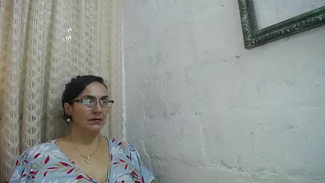 gabbyparker  online show from 03/04/26, 04:37