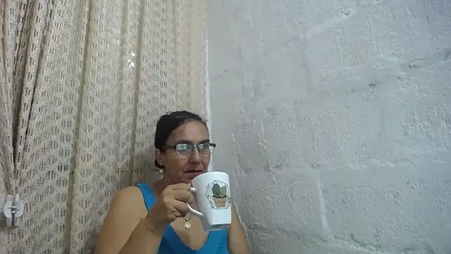 gabbyparker  online show from 04/09/26, 07:47