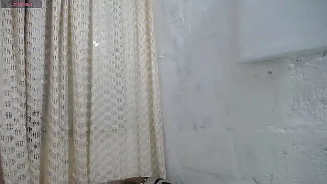 Snapshot of gabbyparker_ chatting on 09/19/25, 08:29 gabbyparker online show from 09/19/25, 08:29