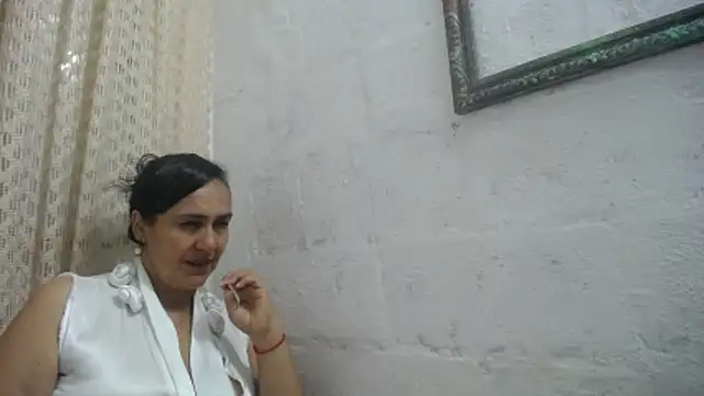 gabbyparker  online show from 05/09/26, 09:23