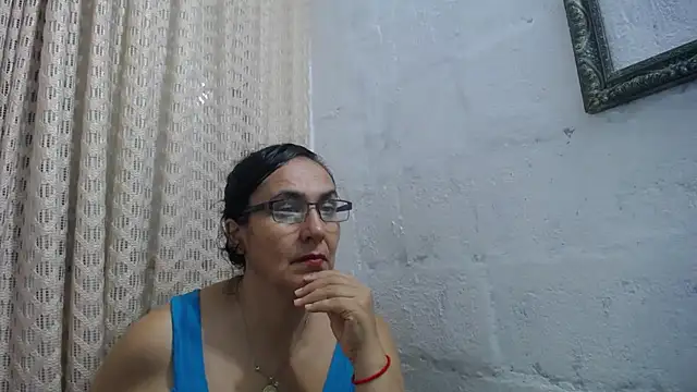 gabbyparker  online show from 02/26/26, 12:43